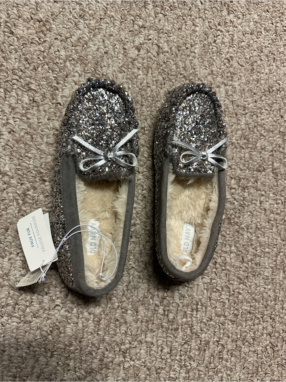 Old Navy Girls Silver Glitter Moccasins with Bow Accent
